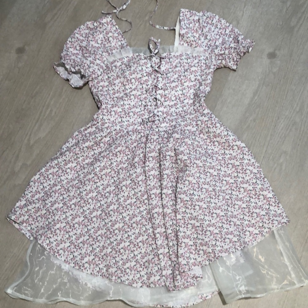 Floral summer dress, light and flowy! Chiffon and stretch.